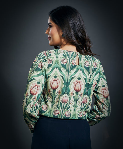 Scoop Neck Long Sleeve Printed Top